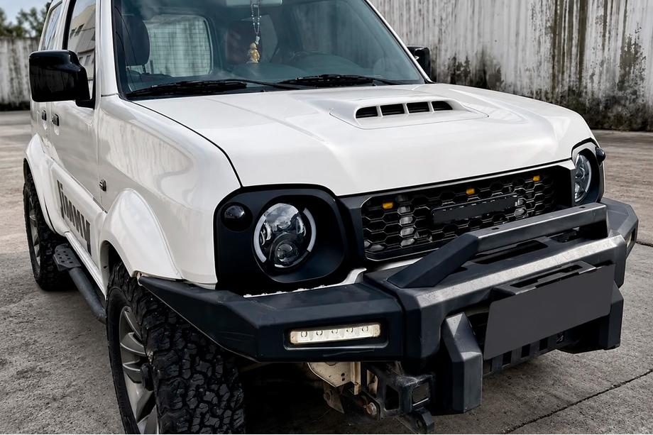 Suzuki Jimny 1998-2018 Headlight and Grille Kit (Off-Road) Photo 1