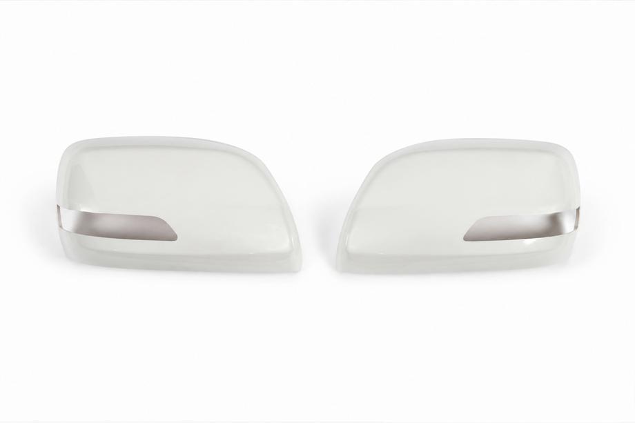 Toyota Land Cruiser 200 2007-2021 Mirror caps (without turn signal repeater, 2014 style) Black Photo 2