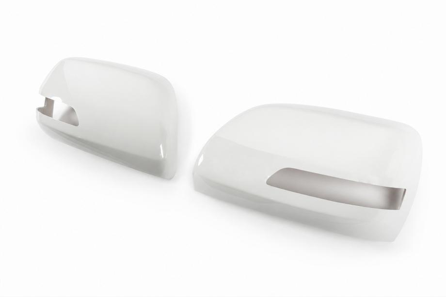 Toyota Land Cruiser 200 2007-2021 Mirror caps (without turn signal repeater, 2014 style) Black Photo 3