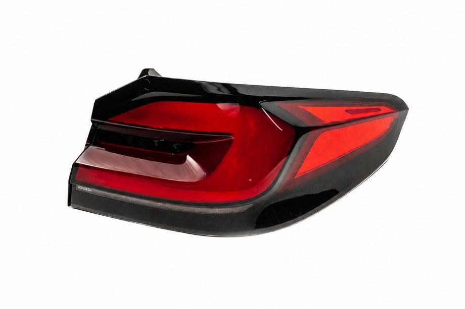 BMW 5 Series G30/G31 2017–2023 Clearance! Rear right outer tail light (fender-mounted) LCI-design (2017-2020) Photo 1