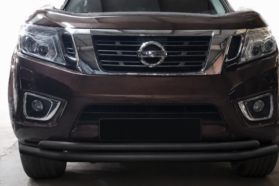 Nissan Navara/NP300 2016- Front nudge bar ST017 Black (stainless steel) Image