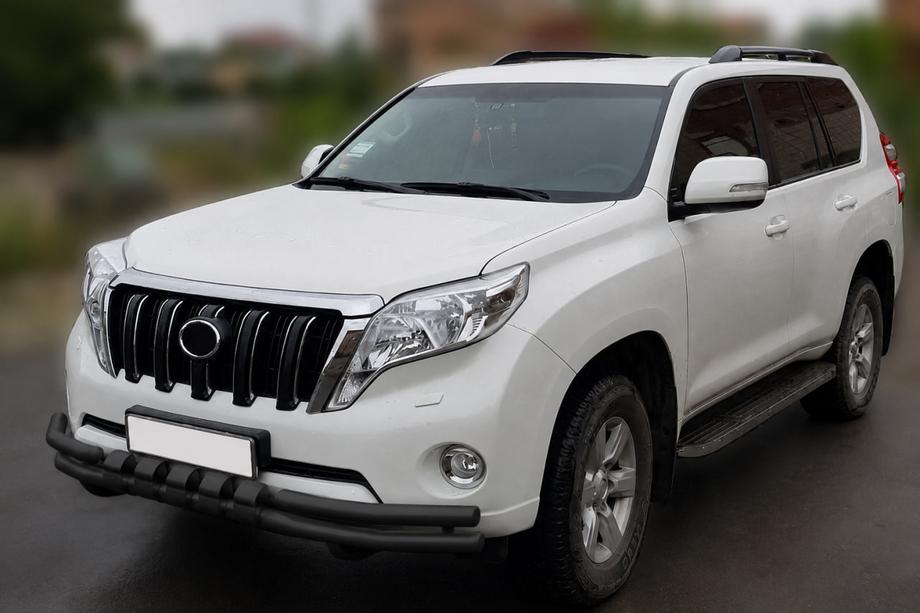 Toyota Land Cruiser Prado 150 2009-2023 Front bull bar F3-31 Black (stainless steel) Image