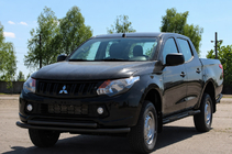 Mitsubishi L200 2015-2024 Front bull bar ST014 Black (stainless steel) photo 2