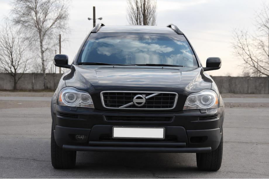 Volvo XC90 2002-2014 Front bull bar ST014 Black (stainless steel) Image