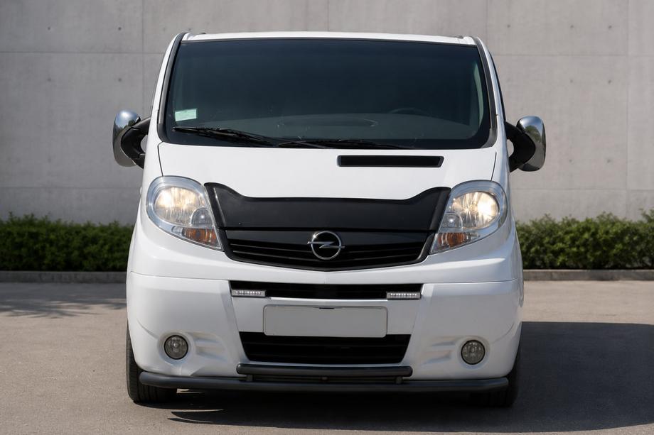 Opel Vivaro 2001–2015 Front bull bar ST014/2 Black (stainless steel) Image