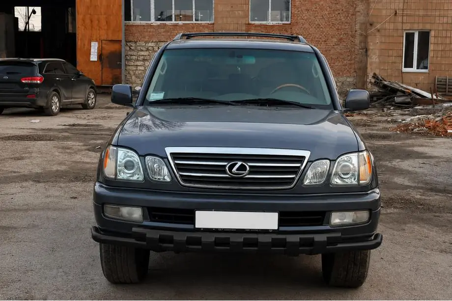 Lexus LX470 1998-2007 Front bull bar ST015 Black (stainless steel) Image