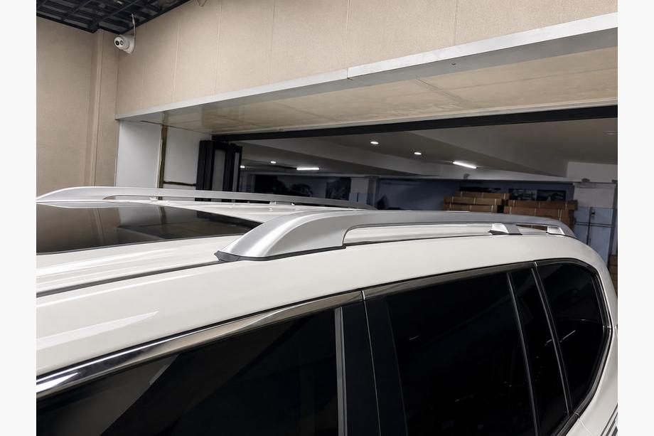 Toyota Land Cruiser 300 2021- OEM Gray Roof Rails (Aluminum) Image
