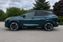 Nissan Qashqai 2021- Integrated roof rails black OEM (Aluminum) photo 1