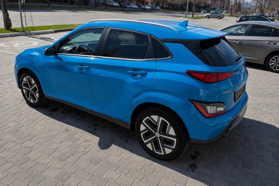 Hyundai Kona 2017-2023 OEM Gray Roof Rails (Aluminum, Adhesive Mounting) Photo 2