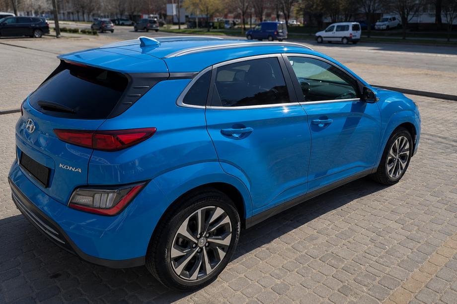 Hyundai Kona 2017-2023 OEM Gray Roof Rails (Aluminum, Adhesive Mounting) Photo 3