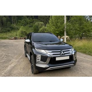 Integrated roof rails black OEM (2019-, Aluminum) Mitsubishi Pajero Sport 2015- photo 2