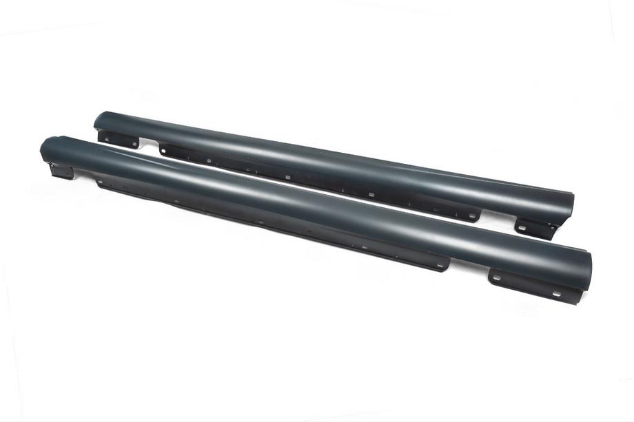 Mercedes E-class W211 2002-2009 Side Skirts E63 AMG Image