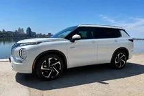 Mitsubishi Outlander 2021- Integrated roof rails grey OEM (Aluminum, adhesive installation) photo 3