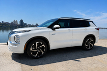Mitsubishi Outlander 2021- Integrated roof rails black OEM (Aluminum) photo 1