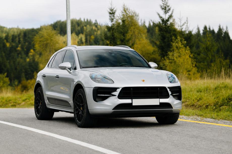 Porsche Macan 2014-2024 Integrated roof rails black OEM (Aluminum, adhesive mounting) Photo 2