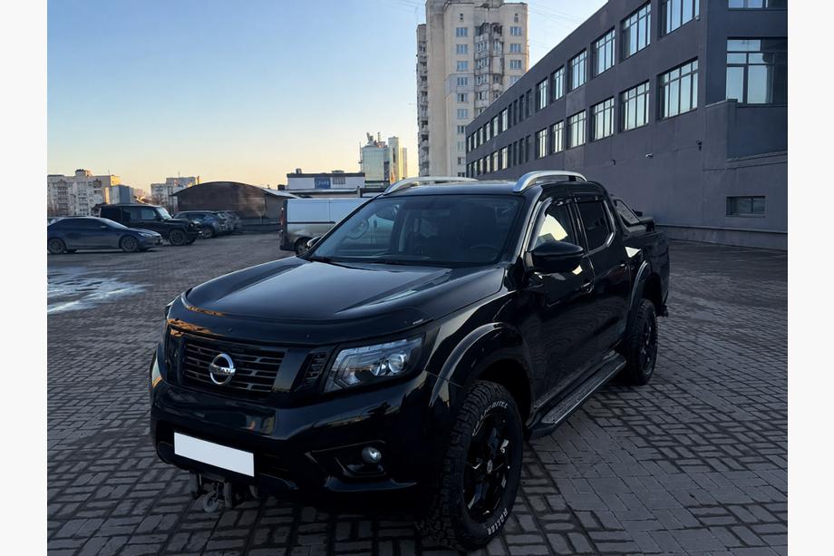 Nissan Navara/NP300 2016- OEM Grey Roof Rails (ABS plastic, adhesive installation) Image