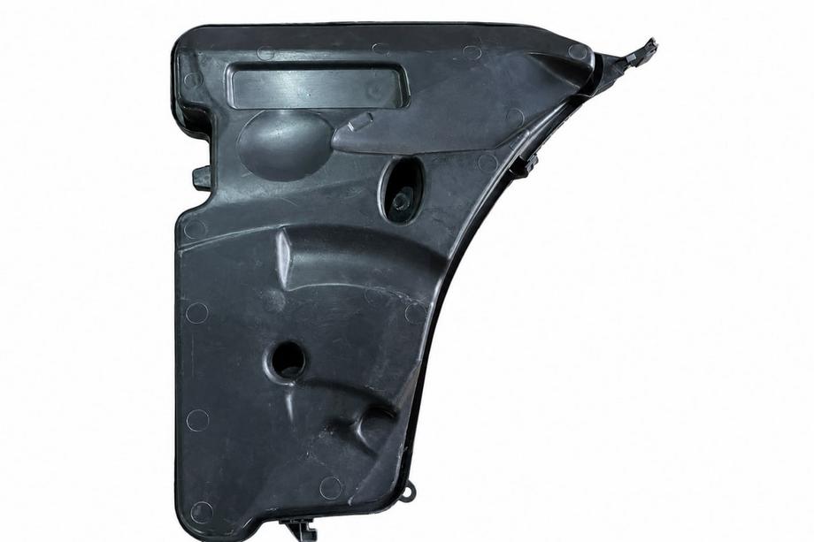BMW 5 Series G30/G31 2017–2023 Windshield washer fluid reservoir 61668491829 Photo 2