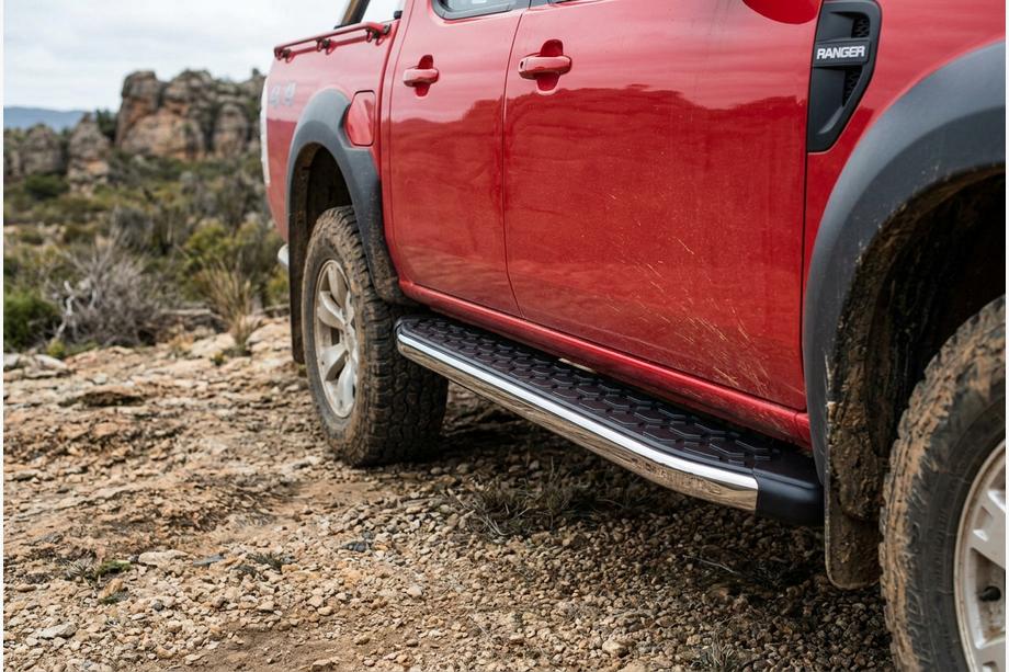 Mazda BT-50 2007-2012 Side Steps BlackLine (2 pcs, Aluminum) Image