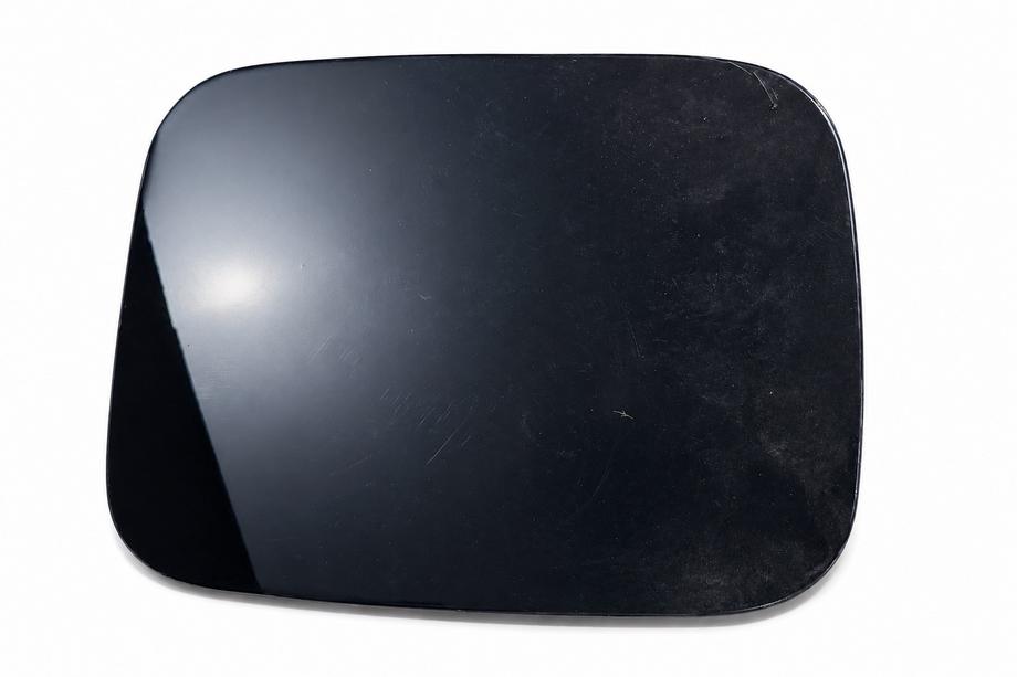 Lexus LX570/450d 2008-2022 Fuel filler flap (2015-2022) Image