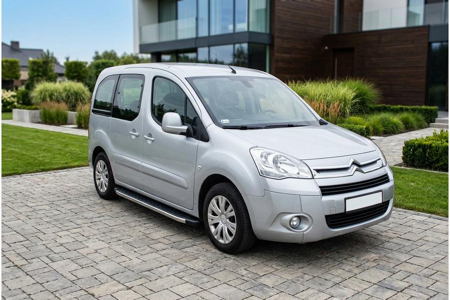 Citroen Berlingo 2008-2018 Side Steps BlackLine (2 pcs, Aluminum) Image