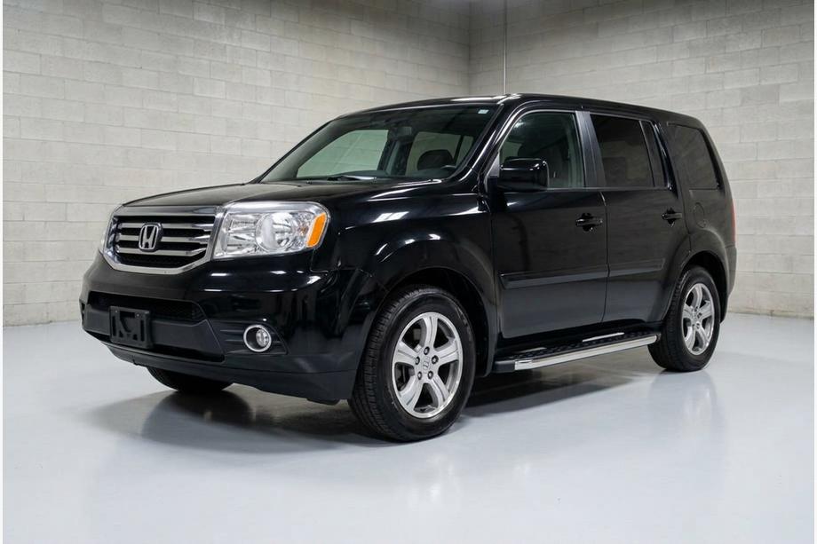 Honda Pilot 2008-2015 Side Steps BlackLine (2 pcs, Aluminum) Image