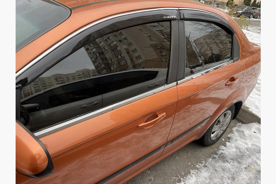 Chevrolet Aveo T250 2005-2011 Lower window trim stainless steel (4 pcs) Hatchback Image