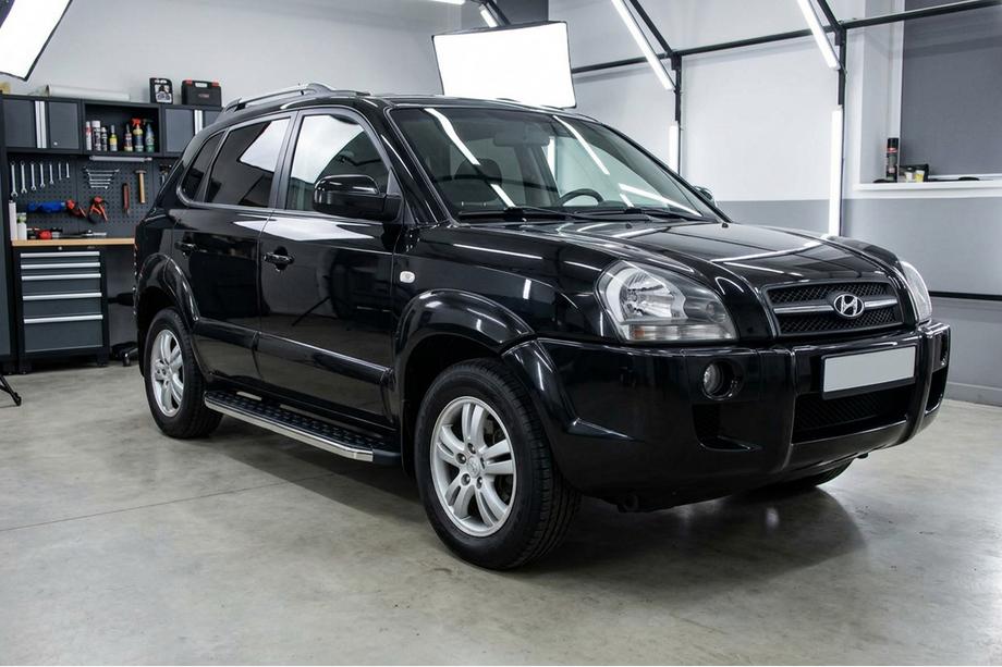Hyundai Tucson JM 2004- Side Steps BlackLine (2 pcs, Aluminum) Image