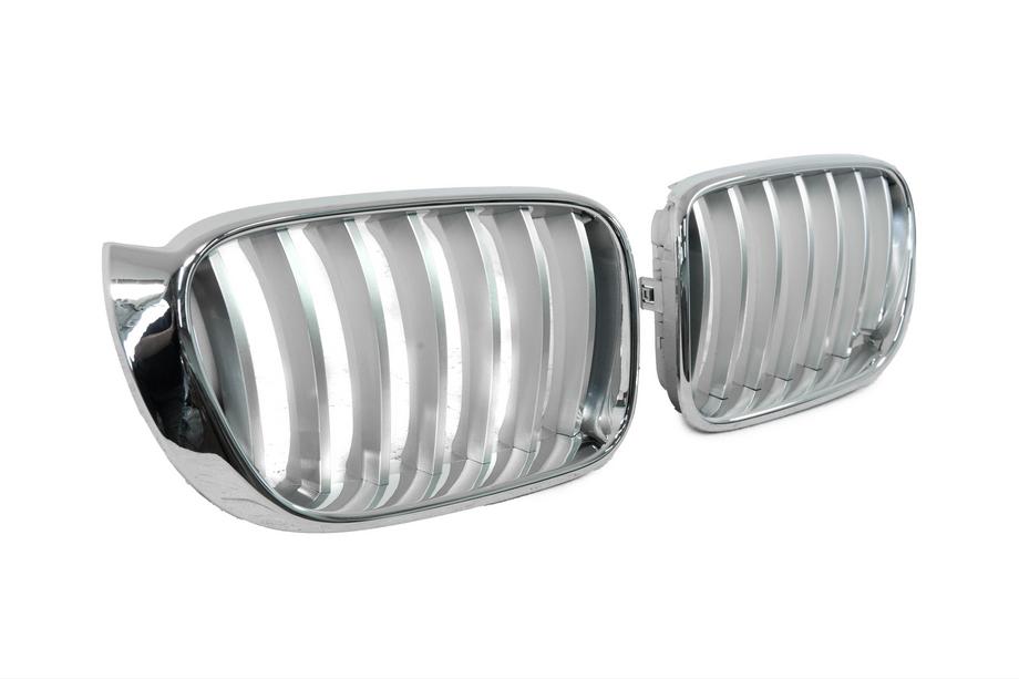BMW X3 F25 2011-2018 1Bar kidney grilles (2014-2018, grey with chrome trim) Photo 4
