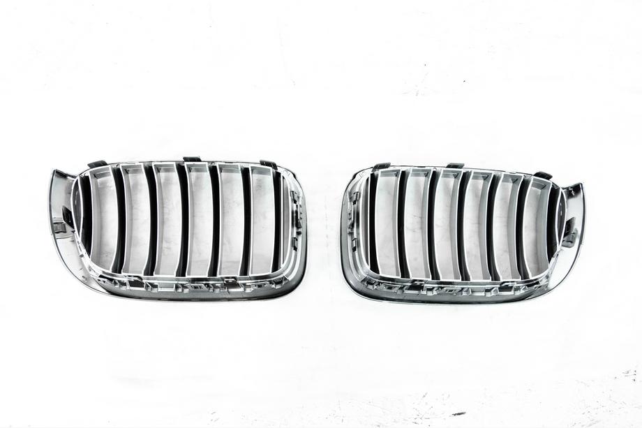 BMW X3 F25 2011-2018 1Bar kidney grilles (2014-2018, grey with chrome trim) Photo 5