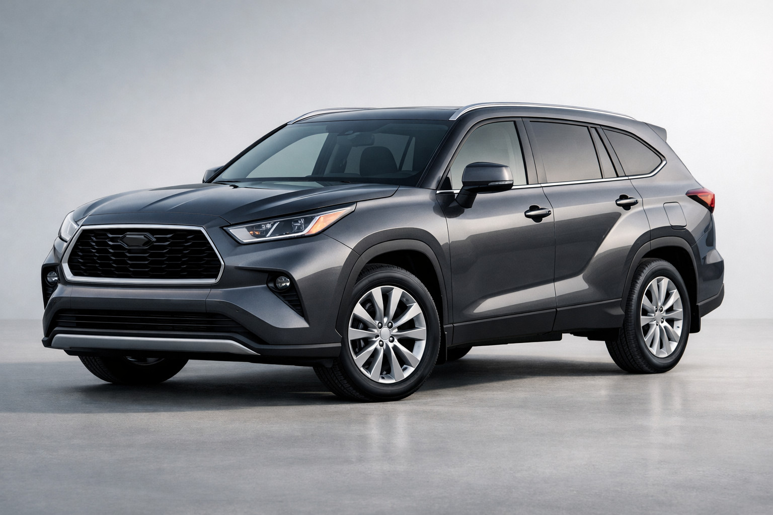 Toyota Highlander IV generation review: a reliable family crossover