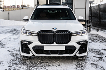 BMW X7 G07 2019- Front bumper M-Sport (2019-2023) photo 1