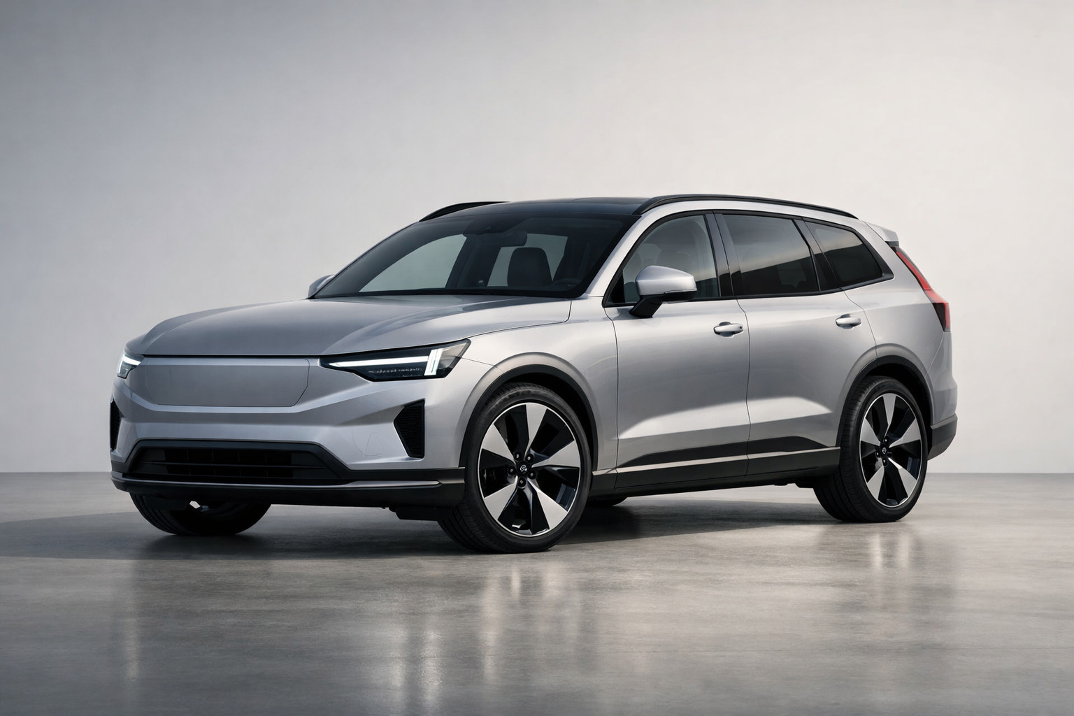 Volvo EX90 review: electric flagship of Scandinavian engineering