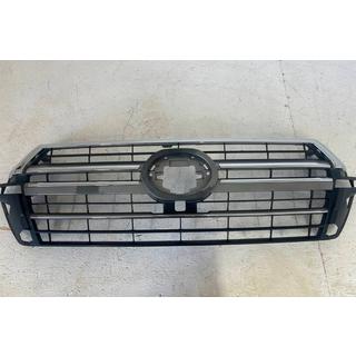 Clearance Radiator Grille 2016-2021 (2019 Design) Toyota Land Cruiser 200 2007-2021 photo 2
