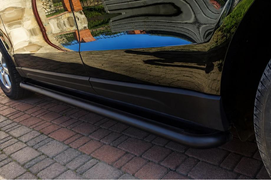 Audi Q5 2008-2017 Side Steps Premium Black (2 pcs., stainless steel) d60 Image