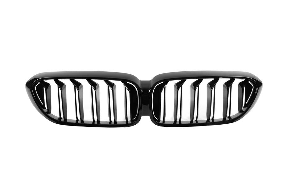 BMW 5 Series G30/G31 2017–2023 Kidney Grilles M-Look LCI-Design (2017-2020, Gloss Black) Image