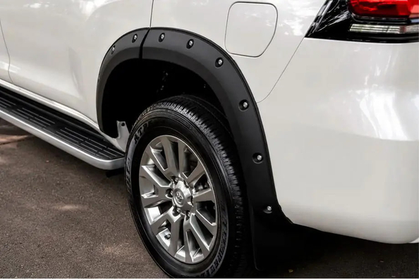 Fender flares for Toyota Land Cruiser Prado 150: improve styling and protect the body