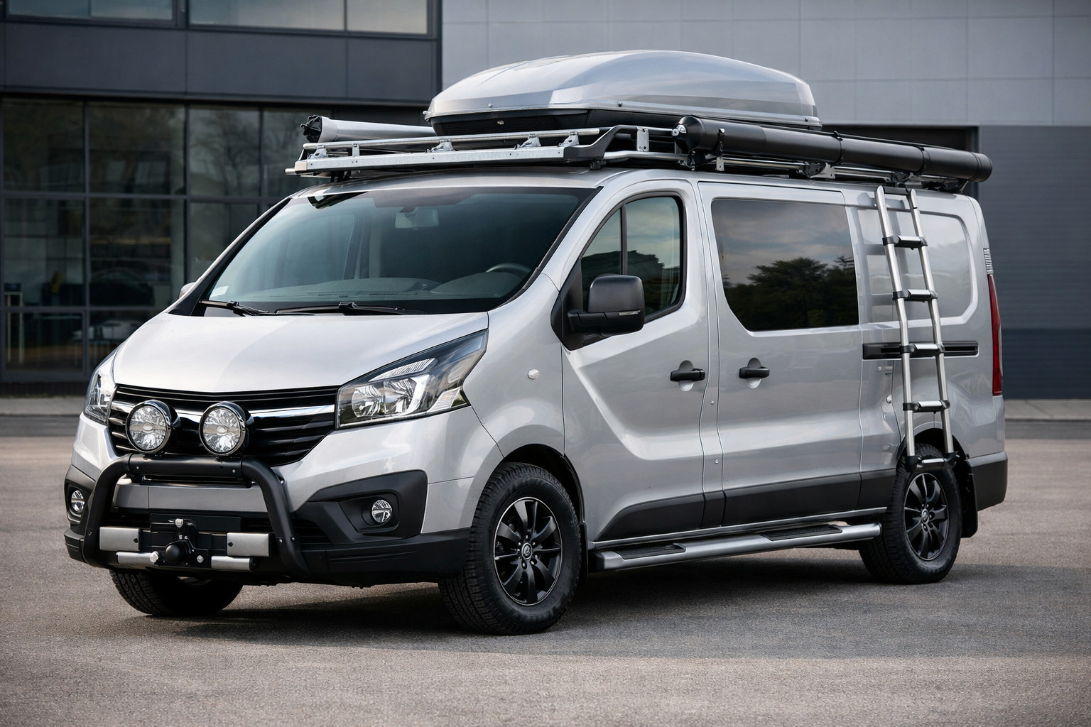 Opel Vivaro upgrade package for intercity driving and delivery