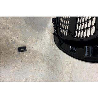 Clearance Front Grille Diamond (for Classic and Exclusive, 2016-2019) photo 2