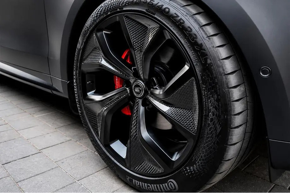 Range Rover Sport 2025 update: fitting stylish alloy wheels Photo 5