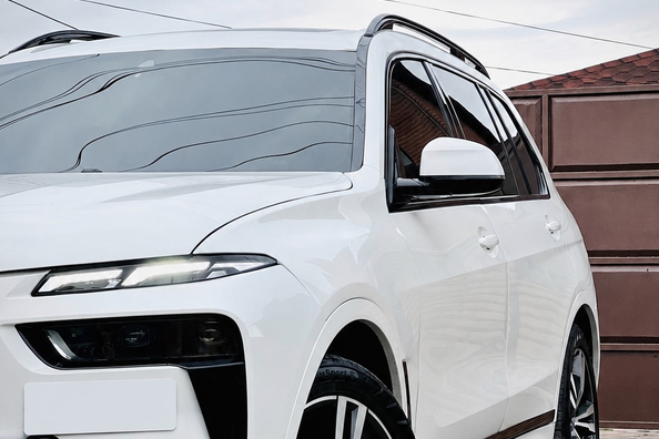BMW X7 G07 2019–: installing the LCI M-Performance facelift kit Photo 6