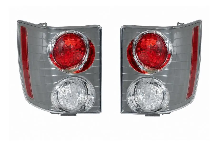 Range Rover III L322 2002-2012 Rear tail lights red/white (2006) Image