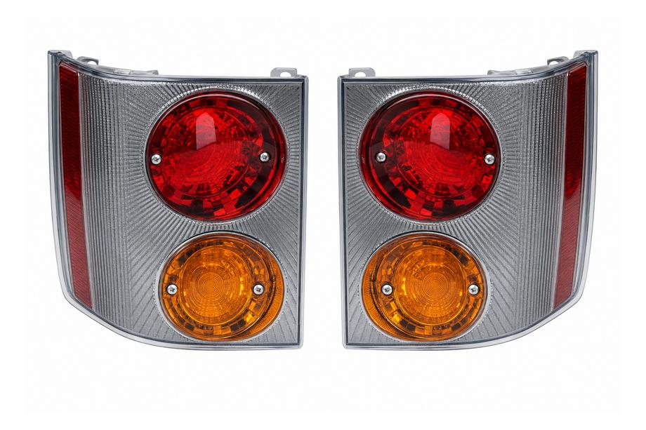 Range Rover III L322 2002-2012 Rear tail lights red-yellow (2006) Image