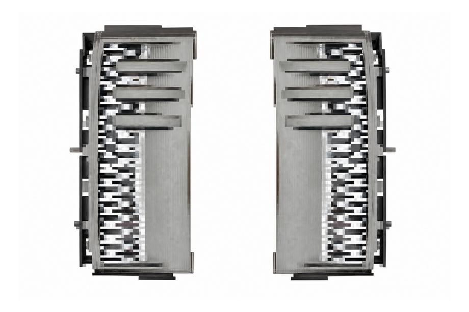 Range Rover III L322 2002-2012 Fender vent grille (2010-2012) Image