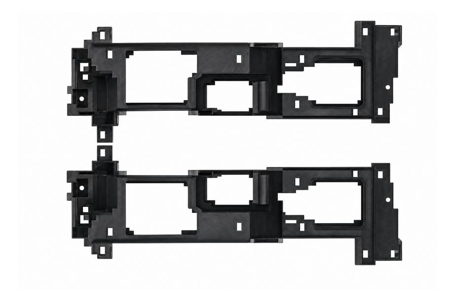 Range Rover IV L405 2013-2021 Front bumper fog light bracket (2013) Image