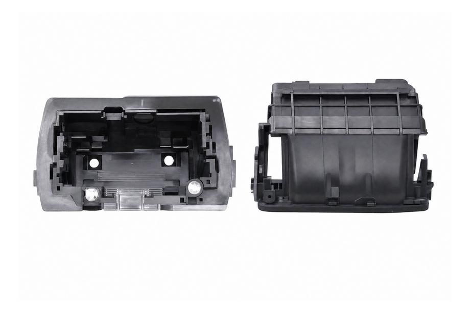 Range Rover IV L405 2013-2021 Battery Cover (2013) Image