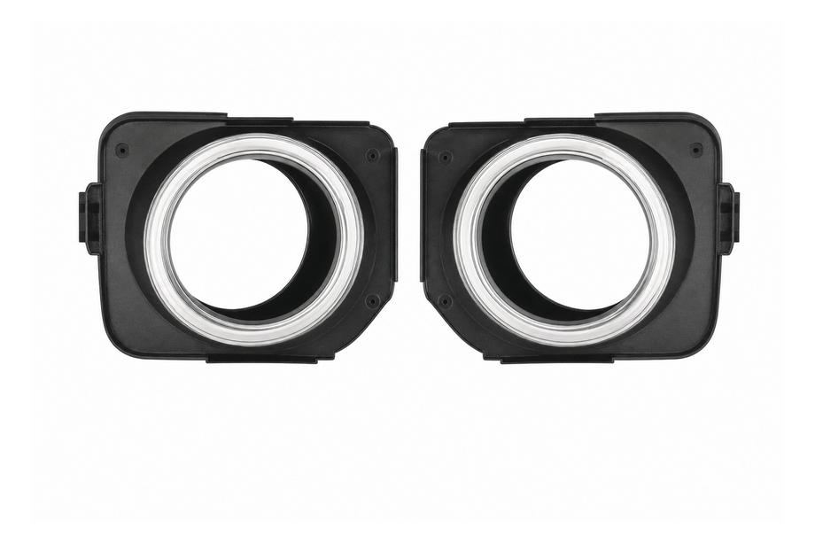 Land Rover Freelander II 2006–2014 Silver fog light bezel (2010) Image