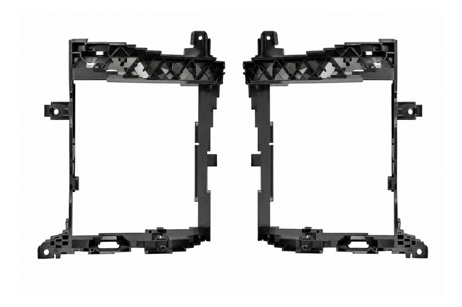 Land Rover Defender 2019- Rear spoiler diffuser Image