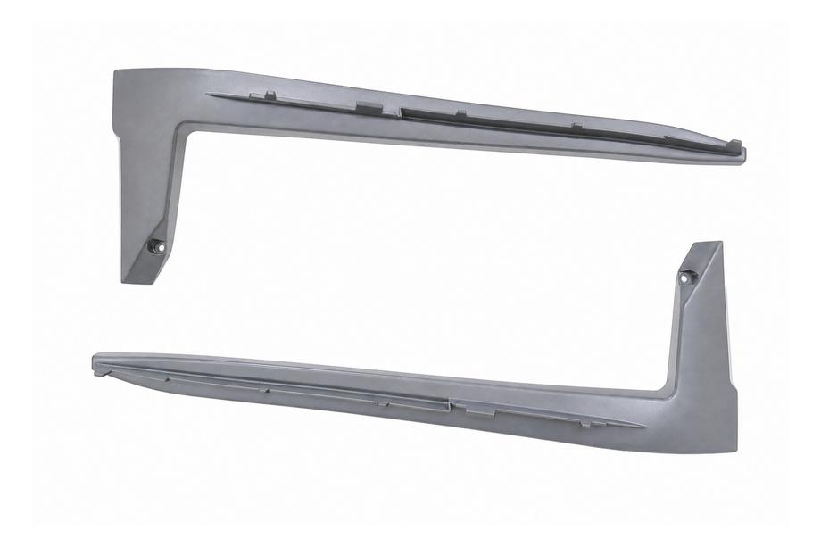 Land Rover Defender 2019- Blade-Style Bumper Trim Image