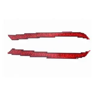 Rear bumper reflector