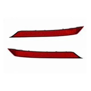 Rear bumper reflector (2024)
